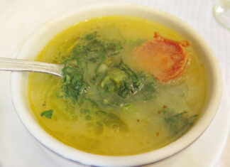 Caldo verde – Lisbon, Portugal A bowl of caldo verde from a Lisbon tasca.