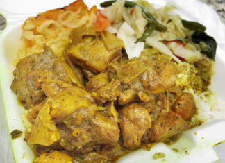 Curry chicken – Nassau, the Bahamas Curry chicken from a Cable Beach pub near Nassau, the Bahamas