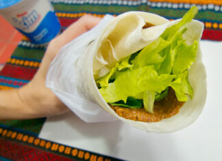 Durum – Istanbul, Turkey | Eat Your World Turkish durum in Istanbul, a sandwich with meat and lettuce wrapped up tightly in lavash bread.