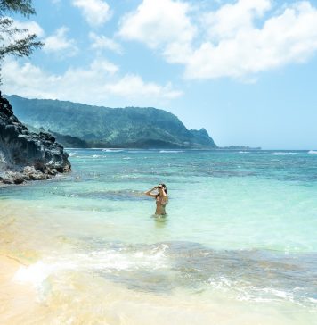Where to Go in Hawai’i: Maui vs. Kauai