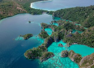 The 20 Best Scuba Diving Spots in the World