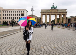 How to Travel Solo as an Introvert (8 Essential Tips)