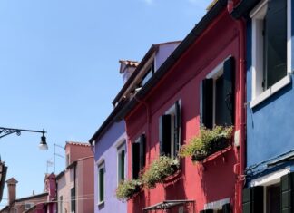 Burano & Murano Islands: Do You Really Need A Guided Tour?