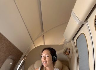 What to Wear on a Long Flight to Stay Comfortable